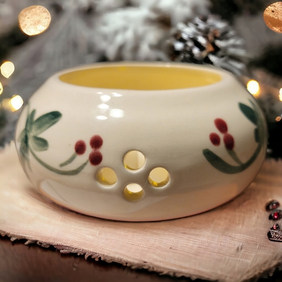 Vintage Pottery By Levine Richmond CA Potpourri Dish Excellent Condition - Picture 2 of 4